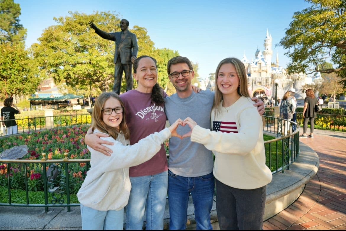 Absolvent CCI Stipendia s host rodinou v Disneylandu
